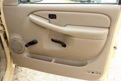 H-1145 2001 Chevy Silverado 1500 Pickup