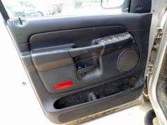 H-1064 2002 Dodge Ram 1500 Pickup