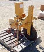 H-310 3-Point Gopher Baiter