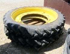 H-1112 Tractor Tires & Wheels (2)