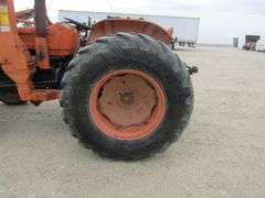 H-424 Kubota M7500 Tractor W/Front Loader