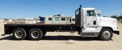 H-476 1997 Freightliner Truck