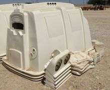 H-276 Calf Hutches (4)