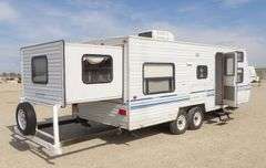 H-298  2000 Sportsman Ultra-Lite Camp Trailer