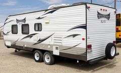 H-922 2015 Wildwood 24' Travel Trailer