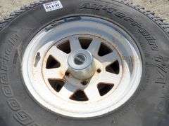 H-110 Tires & Wheels
