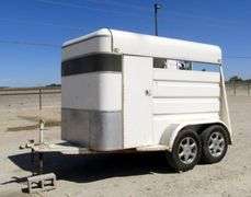H-262  1978 2 Horse Trailer