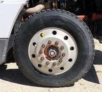 H-476 1997 Freightliner Truck