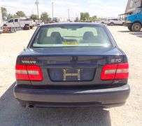 H-1060 2000 Volvo S70