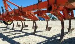 H-536 Chisel Plow