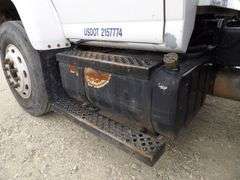 H-209 2006 Chevy C6500 Flatbed Service Truck