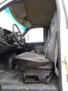 H-209 2006 Chevy C6500 Flatbed Service Truck