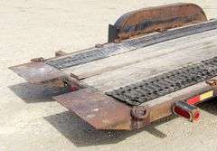 H-297  2006 Double R Tilt Deck Trailer