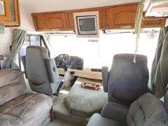 H-290 1996 Daybreak Motorhome