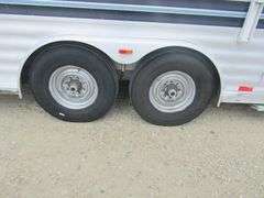 H-440 2004 Four Star LQ Horse Trailer