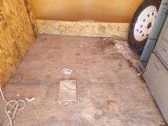 H-936 2001 Enclosed Cargo Trailer