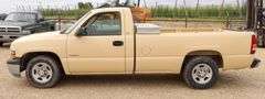 H-1145 2001 Chevy Silverado 1500 Pickup