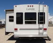 H-937 2003 Keystone Laredo Travel Trailer
