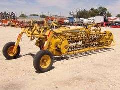 H-1044 Vermeer Twin Rake