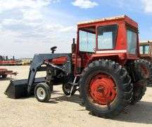 H-1066 Massey Ferguson Tractor W/ Loader