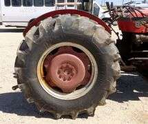 H-924  Massey Ferguson 135 Tractor