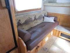 H-440 2004 Four Star LQ Horse Trailer