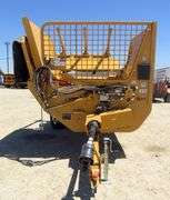 H-1003  Vermeer Bale Chopper