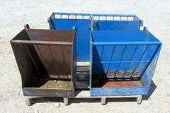 H-138 Hanging Horse Feeders