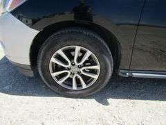 H-251 2013 Nissan Pathfinder 4X4