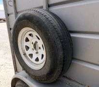H-768 1993 C&B Horse Trailer
