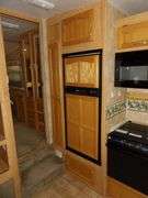 H-937 2003 Keystone Laredo Travel Trailer