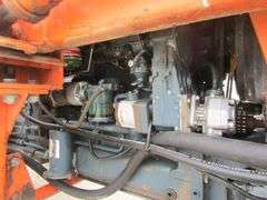 H-424 Kubota M7500 Tractor W/Front Loader