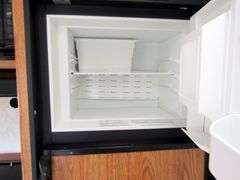 H-1096 2004 Fleetwood Wilderness Travel Trailer