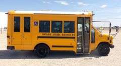 H-101 1998 Ford E-350 Bluebird School Bus