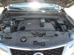 H-251 2013 Nissan Pathfinder 4X4