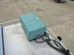 H-440 2004 Four Star LQ Horse Trailer