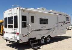 H-937 2003 Keystone Laredo Travel Trailer