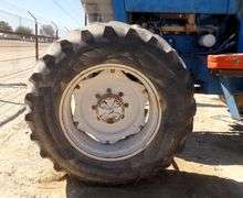 H-923 Ford TW-15 Tractor
