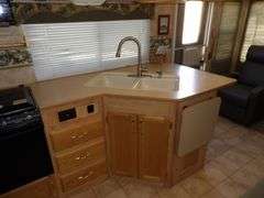 H-937 2003 Keystone Laredo Travel Trailer