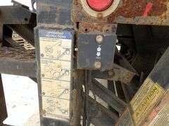 H-787 Flatbed W/ Lift Gate