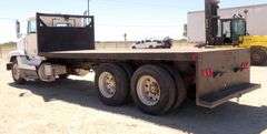H-476 1997 Freightliner Truck