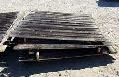 H-702 Wooden Picket Fencing