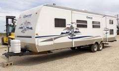 H-921 2004 Keystone Cougar Travel Trailer