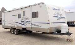 H-921 2004 Keystone Cougar Travel Trailer
