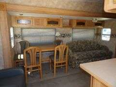H-937 2003 Keystone Laredo Travel Trailer