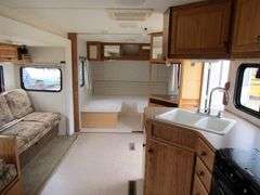 H-1096 2004 Fleetwood Wilderness Travel Trailer