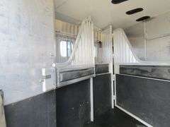 H-440 2004 Four Star LQ Horse Trailer