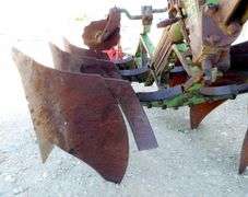 H-164  John Deere 3 Bottom Plow
