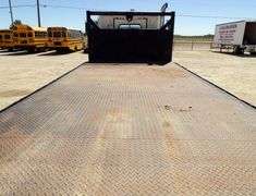 H-476 1997 Freightliner Truck