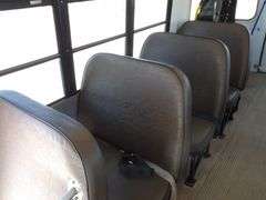 H-101 1998 Ford E-350 Bluebird School Bus